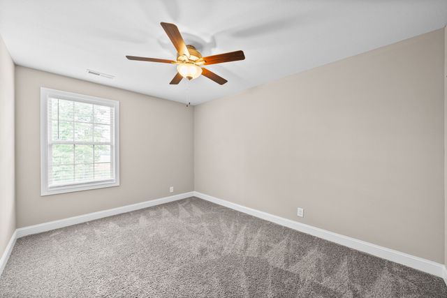 1224 Cardinal Creek Dr, Clarksville, TN 37040