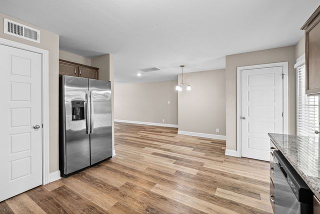 1224 Cardinal Creek Dr, Clarksville, TN 37040