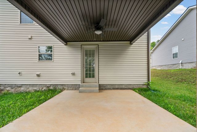 1224 Cardinal Creek Dr, Clarksville, TN 37040
