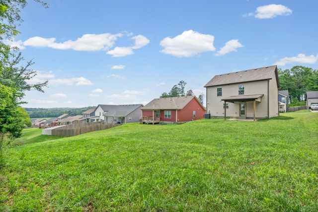 1224 Cardinal Creek Dr, Clarksville, TN 37040