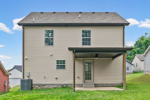 1224 Cardinal Creek Dr, Clarksville, TN 37040