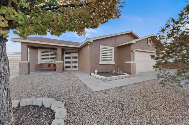 7700 Windsong Place SW, Albuquerque, NM 87121