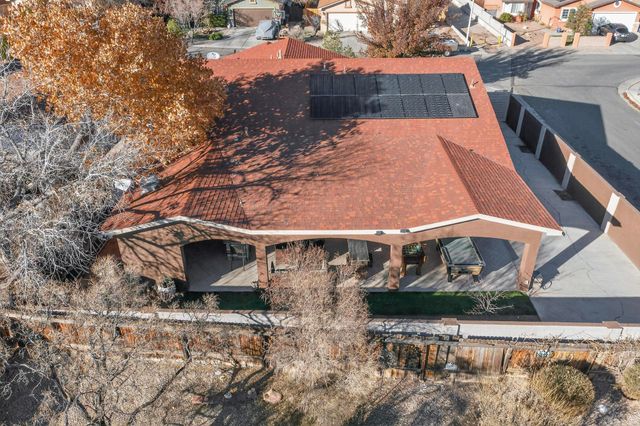 7700 Windsong Place SW, Albuquerque, NM 87121