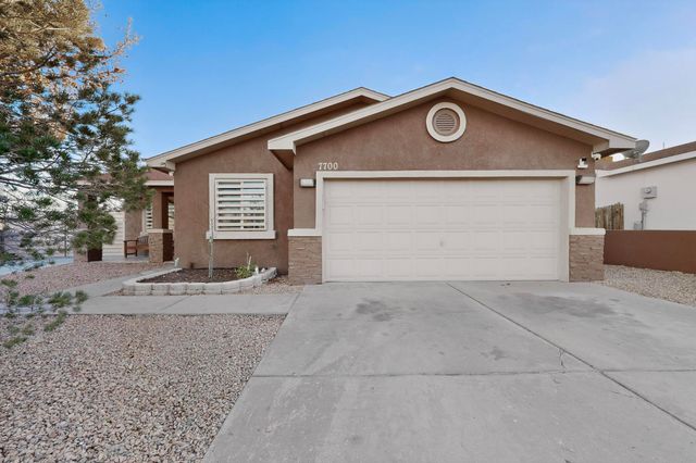 7700 Windsong Place SW, Albuquerque, NM 87121