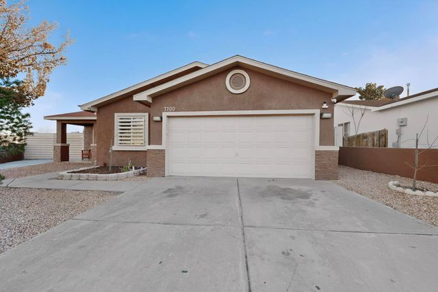 7700 Windsong Place SW, Albuquerque, NM 87121