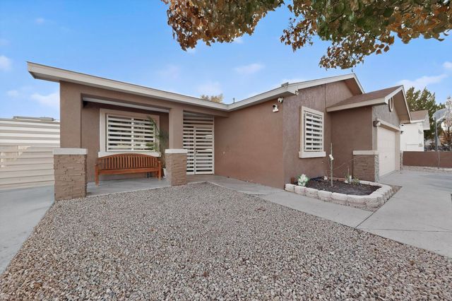 7700 Windsong Place SW, Albuquerque, NM 87121