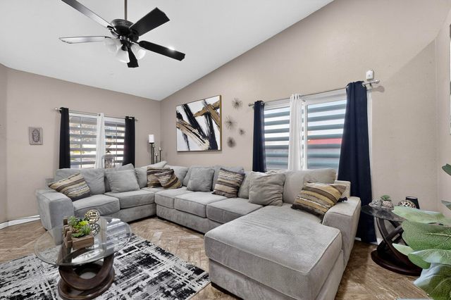 7700 Windsong Place SW, Albuquerque, NM 87121