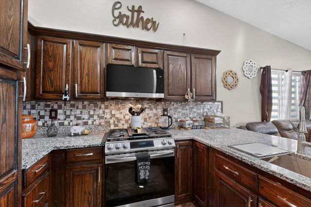 7700 Windsong Place SW, Albuquerque, NM 87121