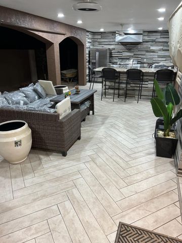 7700 Windsong Place SW, Albuquerque, NM 87121