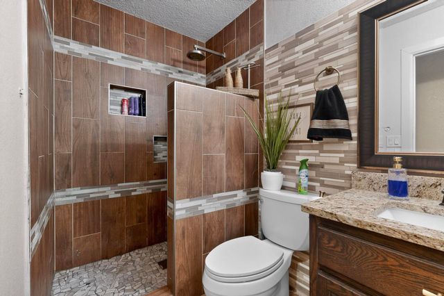 7700 Windsong Place SW, Albuquerque, NM 87121