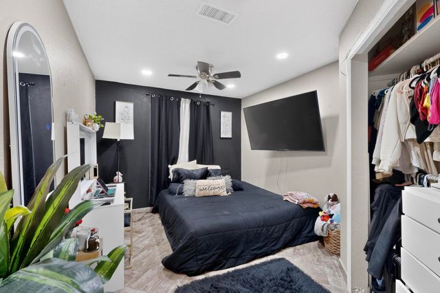 7700 Windsong Place SW, Albuquerque, NM 87121