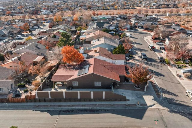 7700 Windsong Place SW, Albuquerque, NM 87121