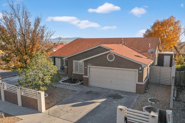 7700 Windsong Place SW, Albuquerque, NM 87121