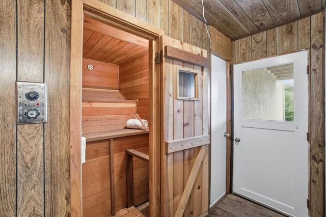 27769 Edgerton Road, Los Altos Hills, CA 94022