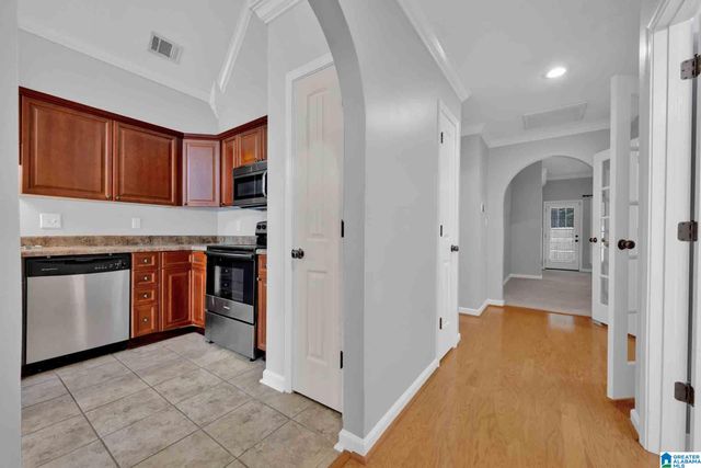 1021 ASHWOOD DRIVE, Birmingham, AL 35216