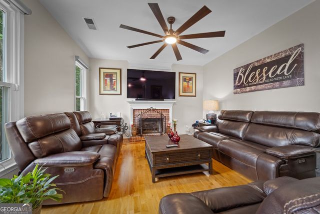 2057 Devonhurst Drive, Powder Springs, GA 30127