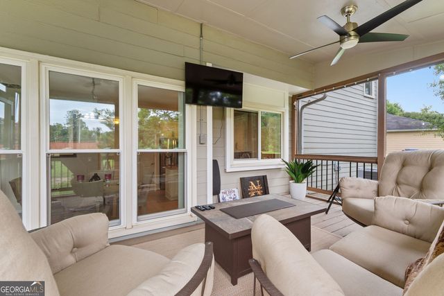 2057 Devonhurst Drive, Powder Springs, GA 30127