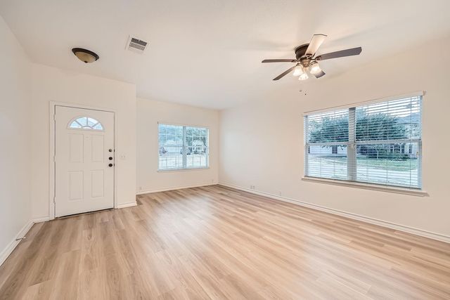 20840 Silverbell LN, Pflugerville, TX 78660