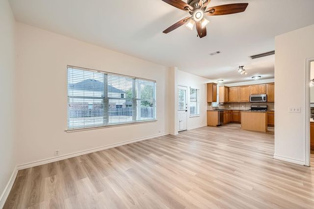 20840 Silverbell LN, Pflugerville, TX 78660