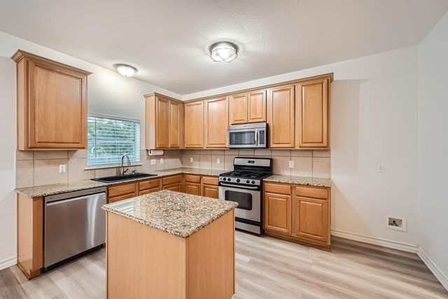 20840 Silverbell LN, Pflugerville, TX 78660