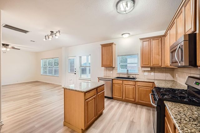20840 Silverbell LN, Pflugerville, TX 78660