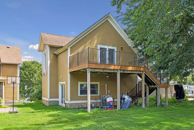 1004 6th Street S, Stillwater, MN 55082