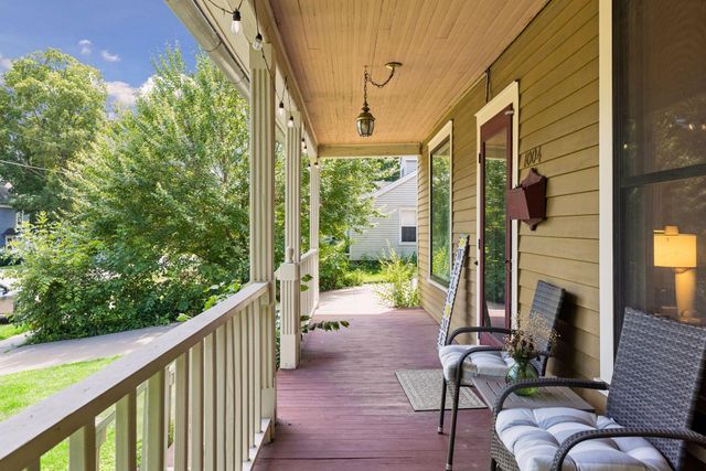 1004 6th Street S, Stillwater, MN 55082