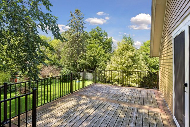 1004 6th Street S, Stillwater, MN 55082