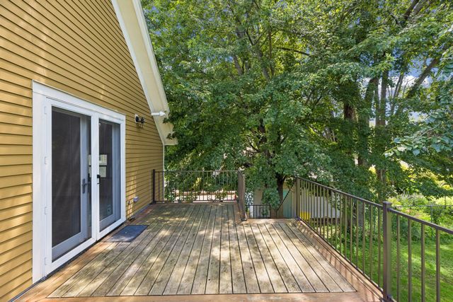 1004 6th Street S, Stillwater, MN 55082