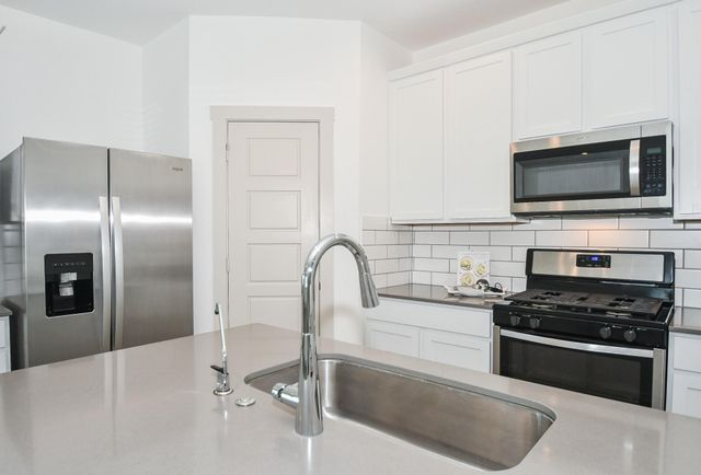 8034 House Bank Lane, Rosharon, TX 77583