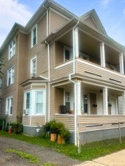 612 Shelton Street, Bridgeport, CT 06608