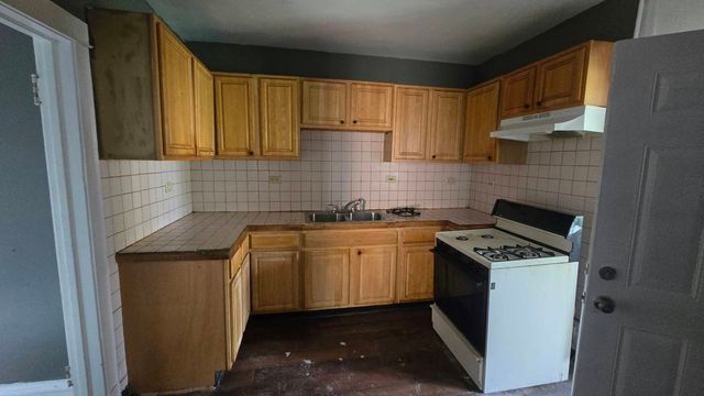 6640 S Wolcott Avenue, Chicago, IL 60636