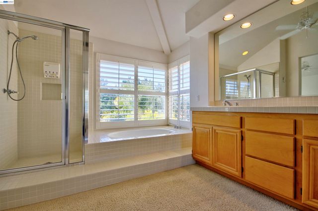 45315 Camino Monzon, Temecula, CA 92592