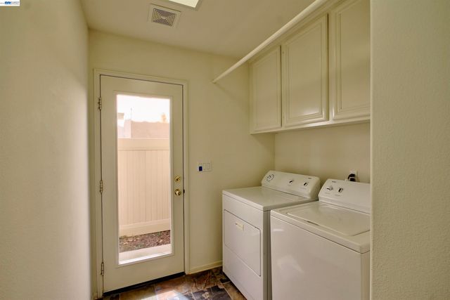 45315 Camino Monzon, Temecula, CA 92592