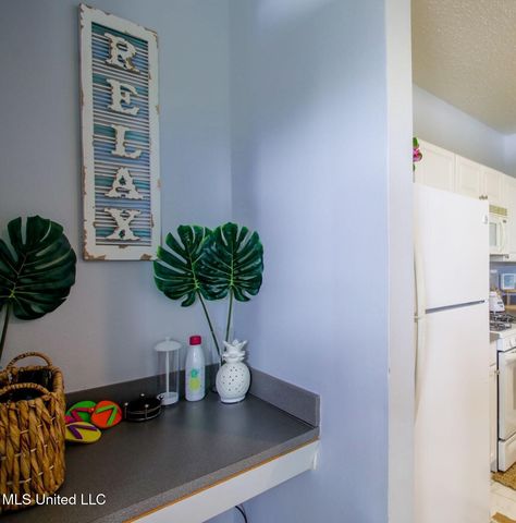 2252 Beach Drive, 1303, Gulfport, MS 39507