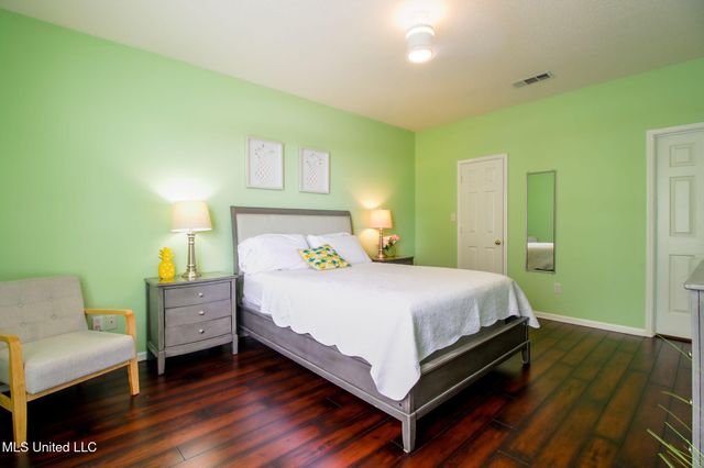 2252 Beach Drive, 1303, Gulfport, MS 39507