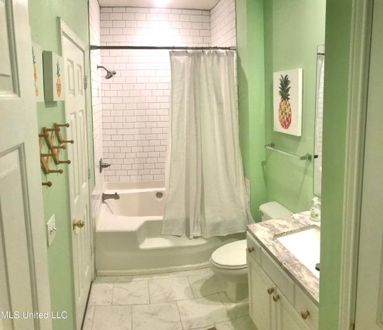 2252 Beach Drive, 1303, Gulfport, MS 39507