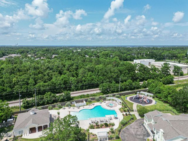 2252 Beach Drive, 1303, Gulfport, MS 39507