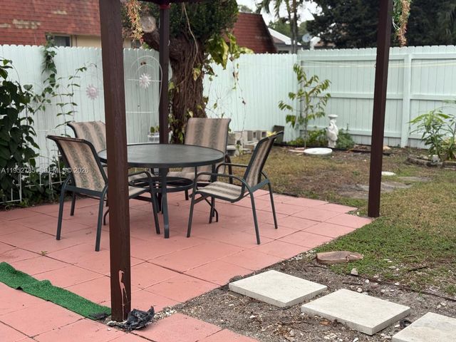 12353 Westhampton Cir, Wellington, FL 33414