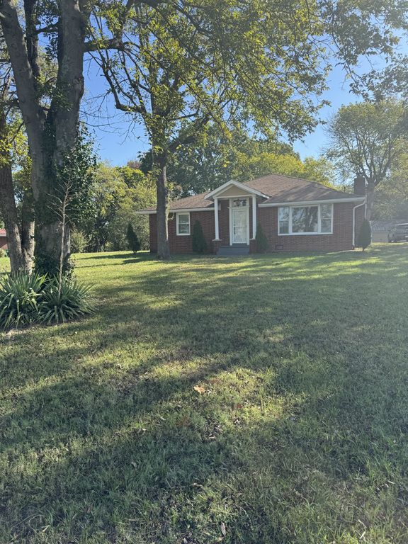912 Highland Cir, Madison, TN 37115