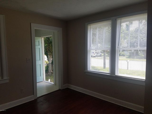 205 E 44TH Street, Jacksonville, FL 32208