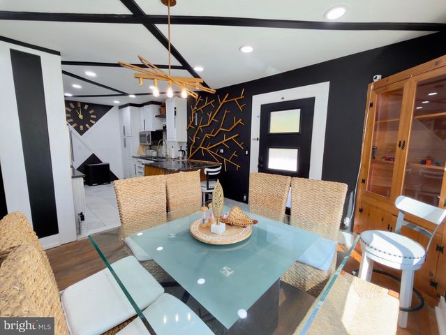 16720 LONGDRAFT RD, Gaithersburg, MD 20878