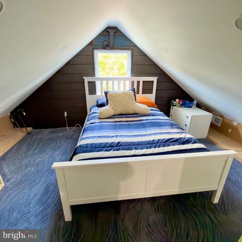 16720 LONGDRAFT RD, Gaithersburg, MD 20878