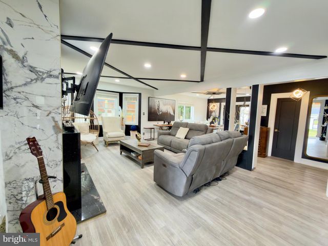 16720 LONGDRAFT RD, Gaithersburg, MD 20878