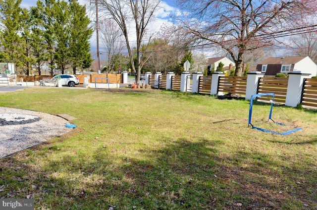 16720 LONGDRAFT RD, Gaithersburg, MD 20878