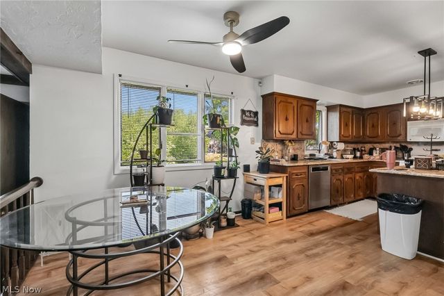 691 Davidson Drive, Highland Heights, OH 44143