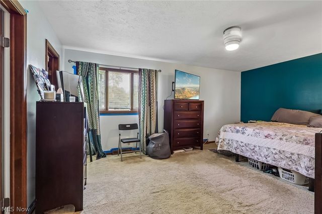 691 Davidson Drive, Highland Heights, OH 44143
