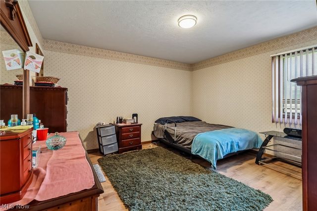 691 Davidson Drive, Highland Heights, OH 44143