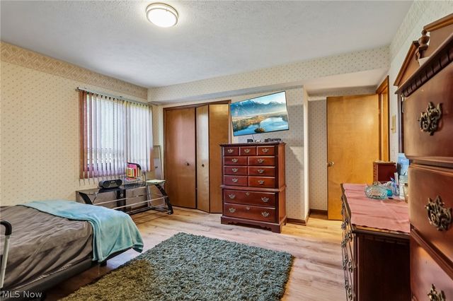 691 Davidson Drive, Highland Heights, OH 44143