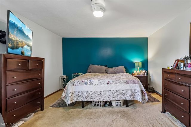 691 Davidson Drive, Highland Heights, OH 44143